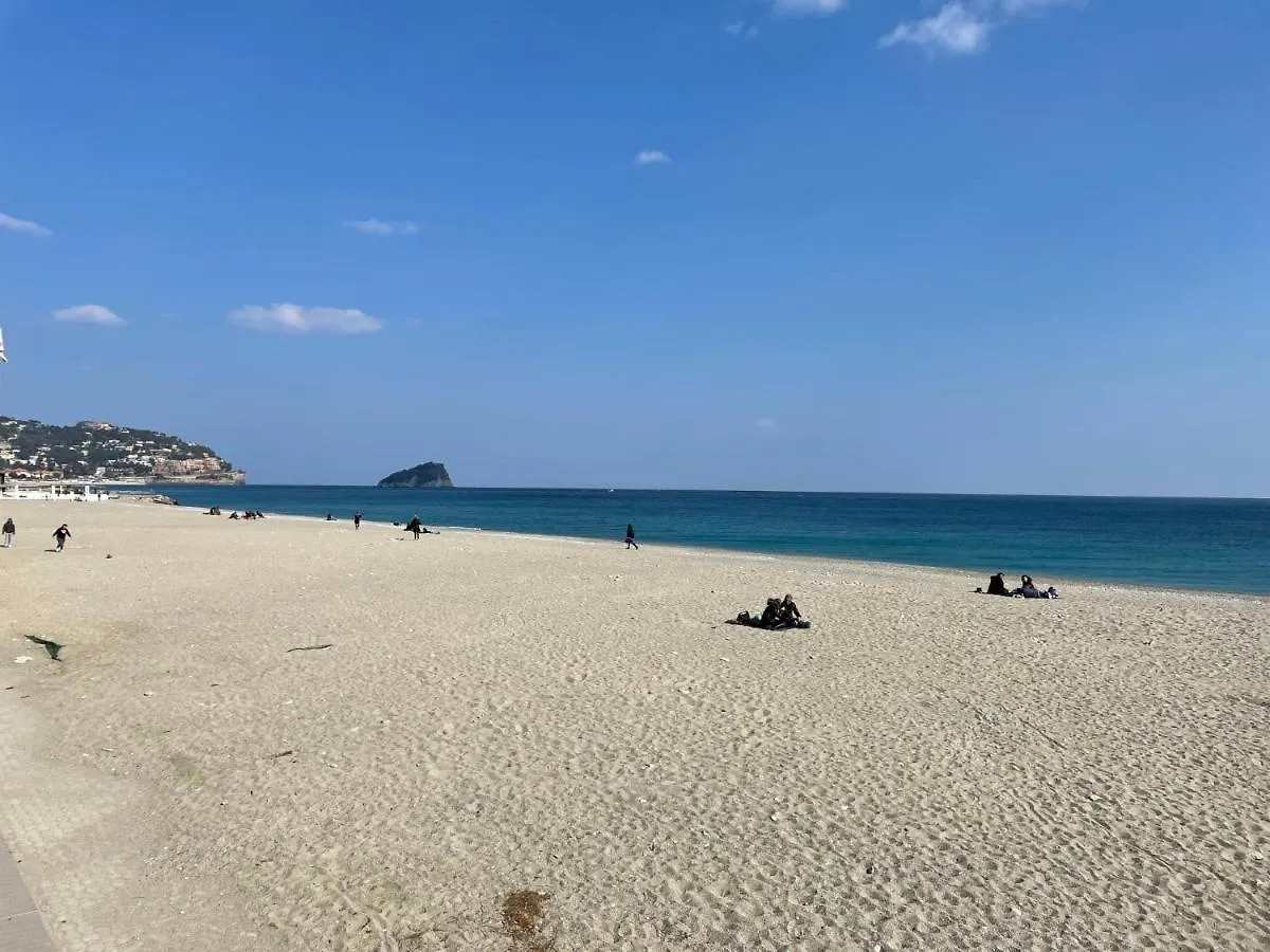 Apartment Tra Sole E Mare By Interhome Spotorno